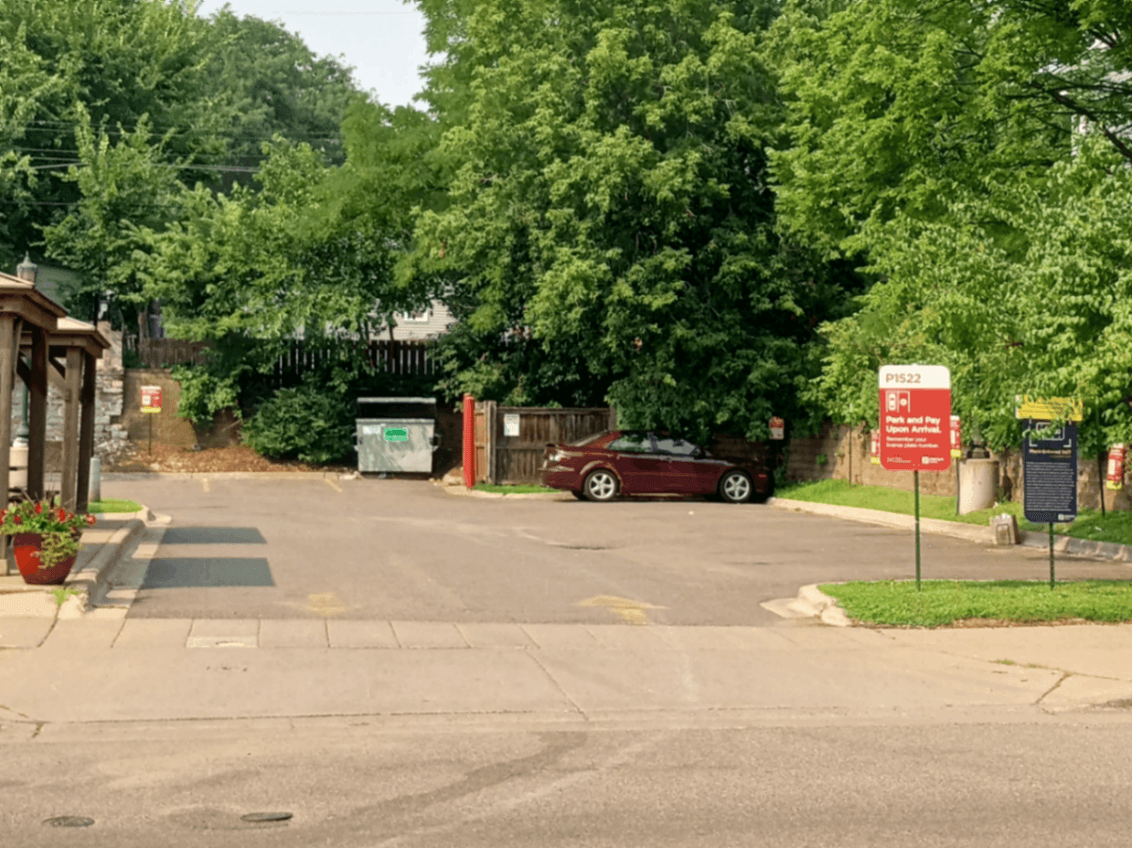 P1522 - 613 Selby Ave.