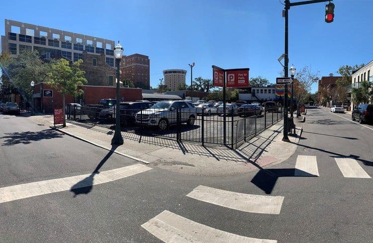 P2614 | Corner Lot
